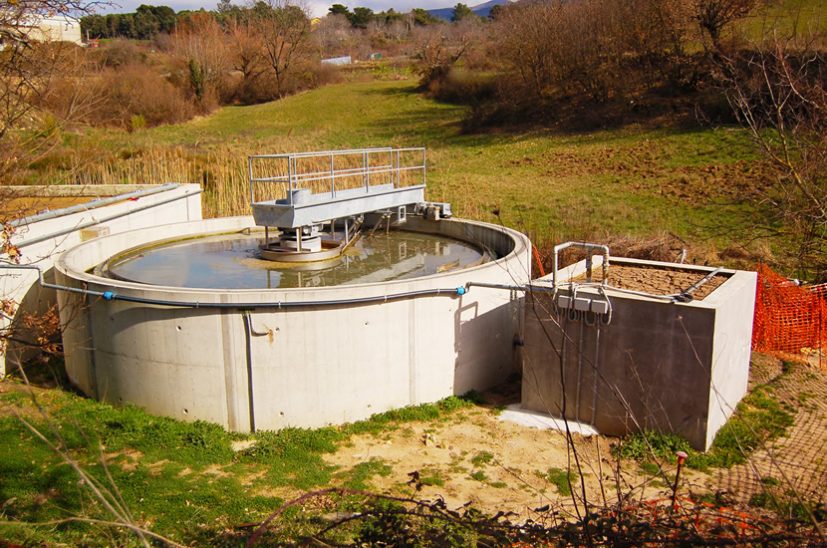 11. Sedimentatore e pozzetto raccolta fanghi
