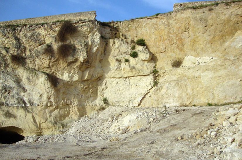 4. Disgaggi e sgombero materiali crollati
