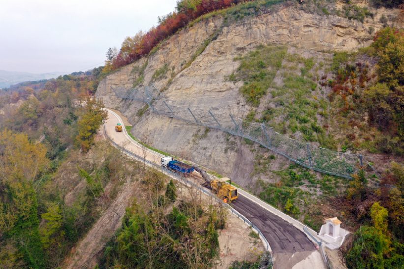 26 Fresatura della pavimentazione stradale